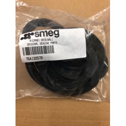 Уплотнитель двери Smeg 754132579